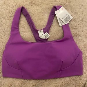Lululemon sports bra